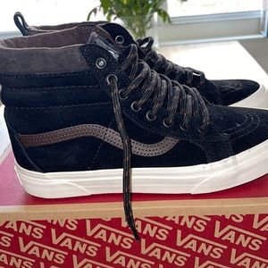 Vans MTE HI-Top Men’s Sz 7.5. Women’s Sz 9